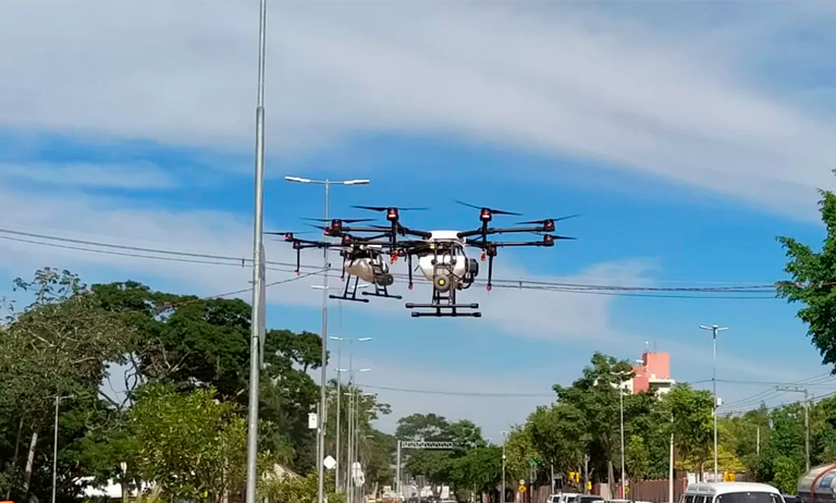 Drones são usados para desinfecção de cerca de 40 condomínios em Cuiabá como prevenção ao Covid-19